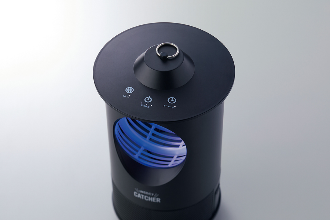 APIX アピックス ポータブル蚊取り捕虫器 AIC-30B(BK)