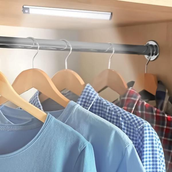 トレードワン 人感センサーモード搭載 USB充電式 LEDマグネットライトバー シルバー 30714